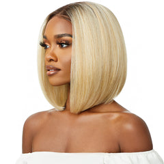 Outre Perfect Hairline Synthetic HD Lace Wig - JENISSE (13x4 lace frontal)