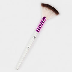 Ruby Kiss Fan Brush #RMUB04